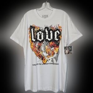 Graphic T-shirt Size Large